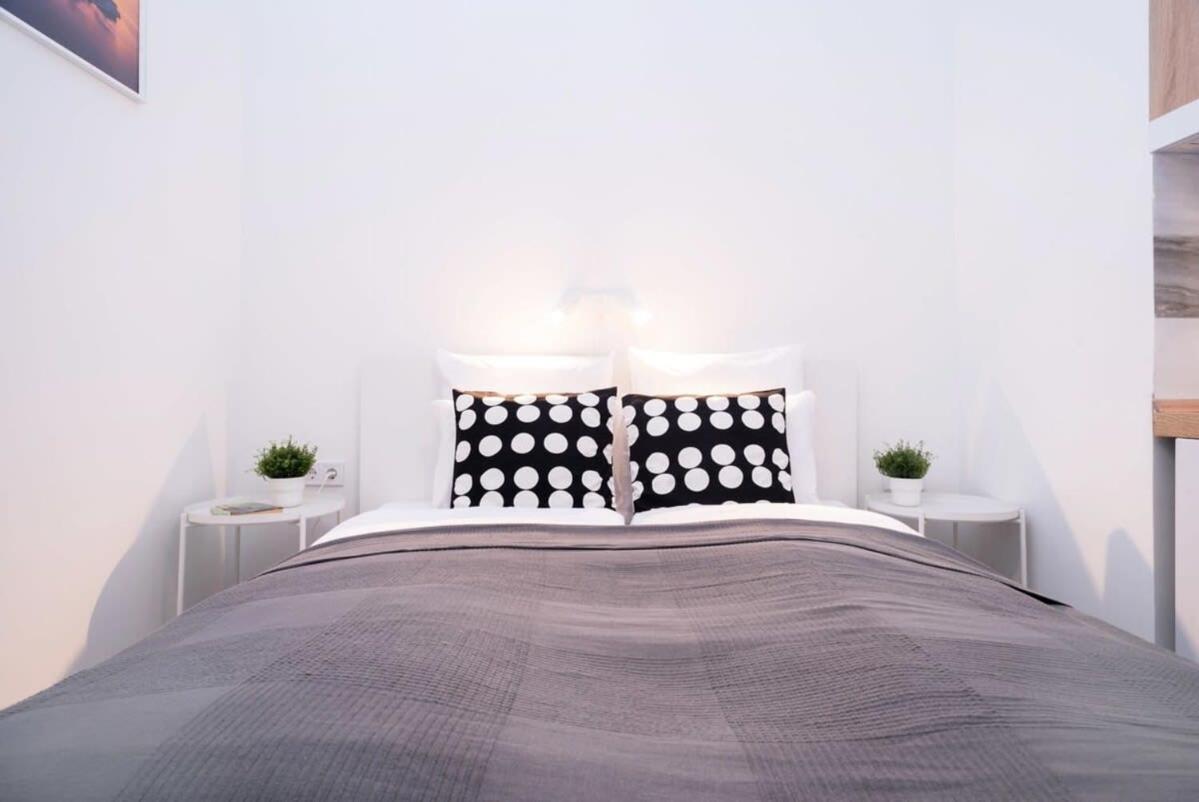 New Comfy Studio At Convenient Location 부다페스트 외부 사진